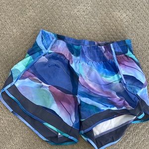 Athleta mesh racer run short